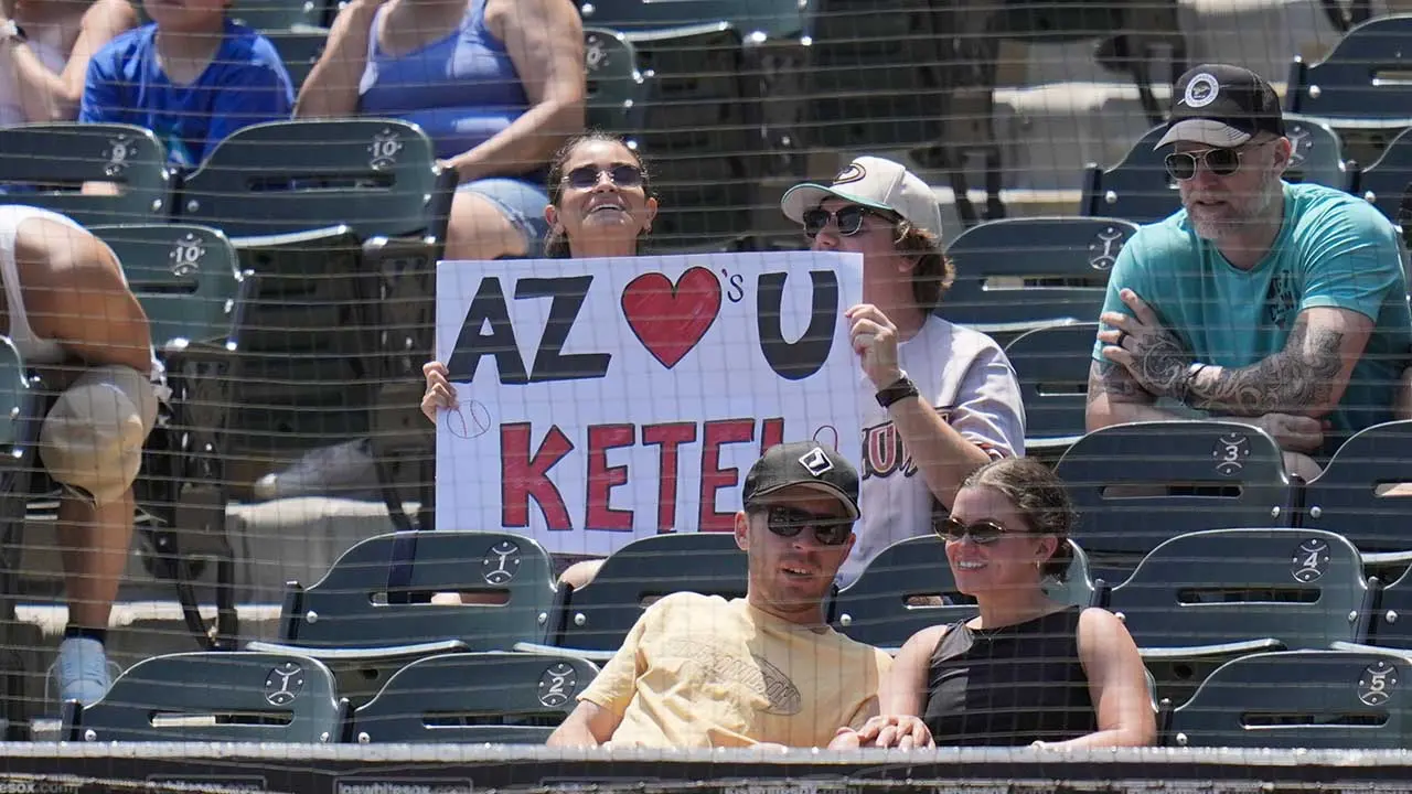 Ketel Marte receives overwhelming support after fan’s comments about late mother