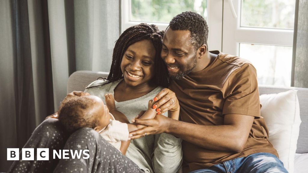 Parental leave and pay for new parents to be reviewed by ministers