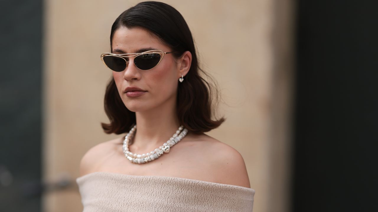 The Baroque Pearl Necklace Is Summer 2025’s Perfectly Imperfect Jewelry Trend
