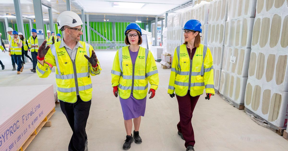 Huge crumbling schools revamp to create thousands of apprentice opportunities
