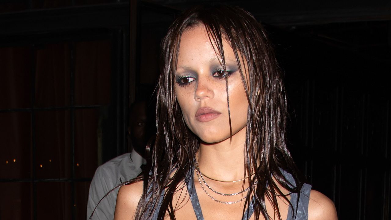 Jenna Ortega’s Affordable Fall Bag of the Week Is Reversible and Under $100