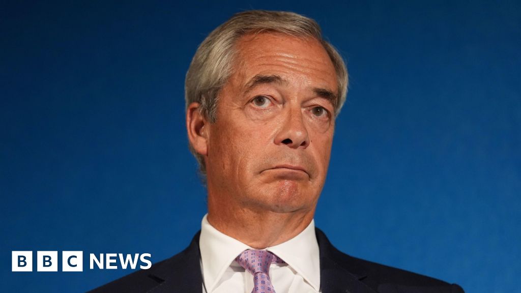 Nigel Farage pledges to deport small boat asylum seekers