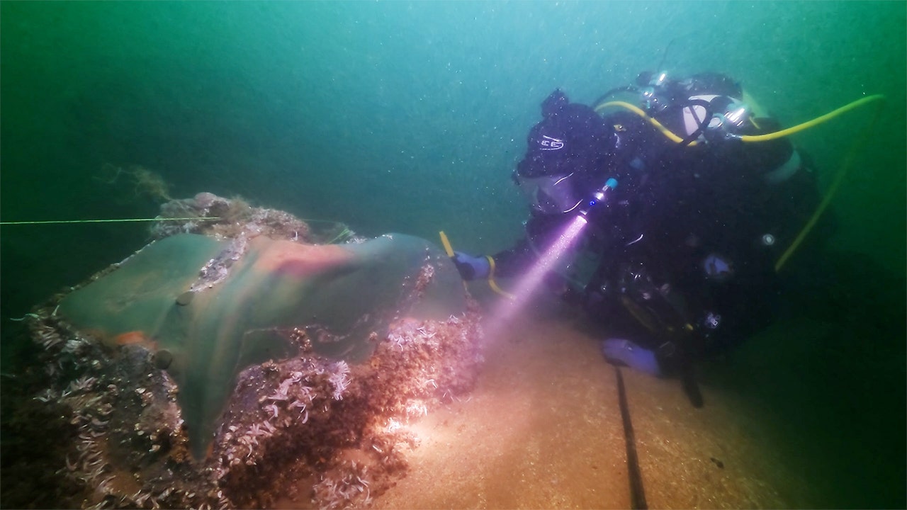 Shipwreck from 1703 off Kent coast documented in stunning detail by divers