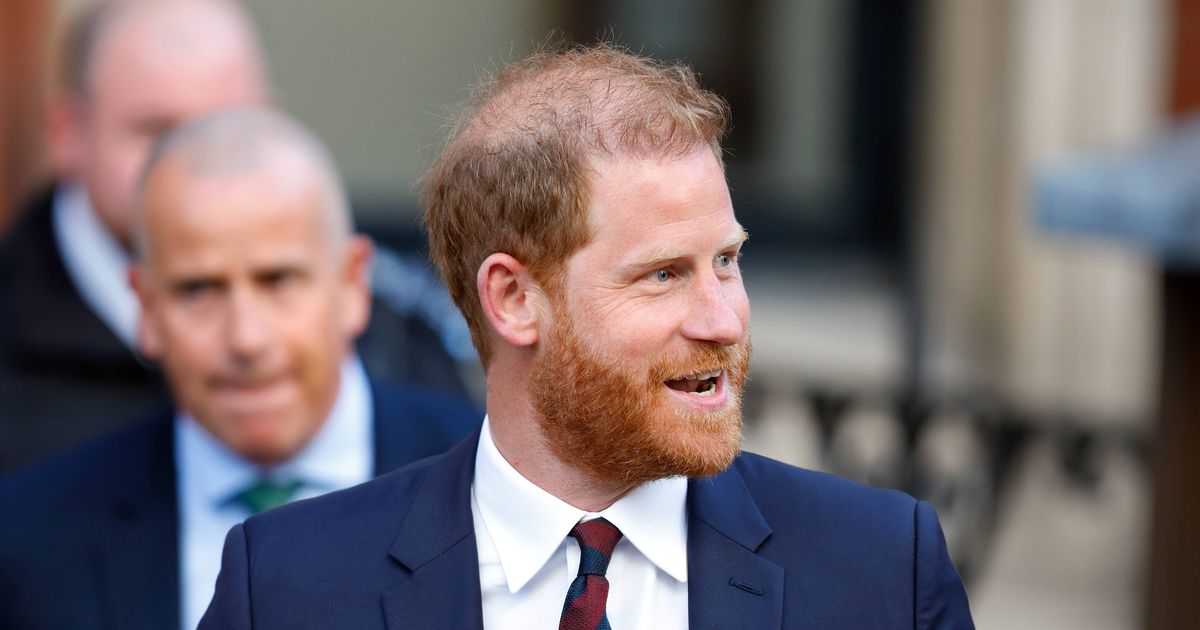 Prince Harry must do one thing to repair royal feud as potential meeting with King looms