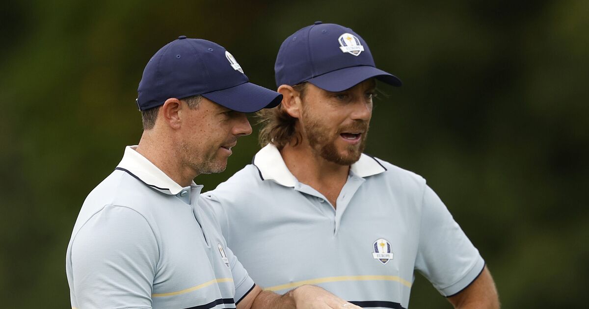 Ryder Cup LIVE: Thousands stranded outside and miss McIlroy tee off | Golf | Sport