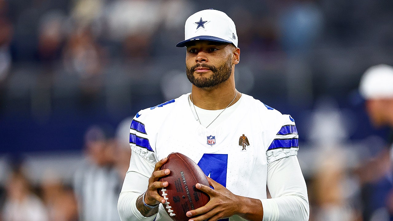 Dak Prescott reacts to Micah Parsons’ Cowboys to Packers trade