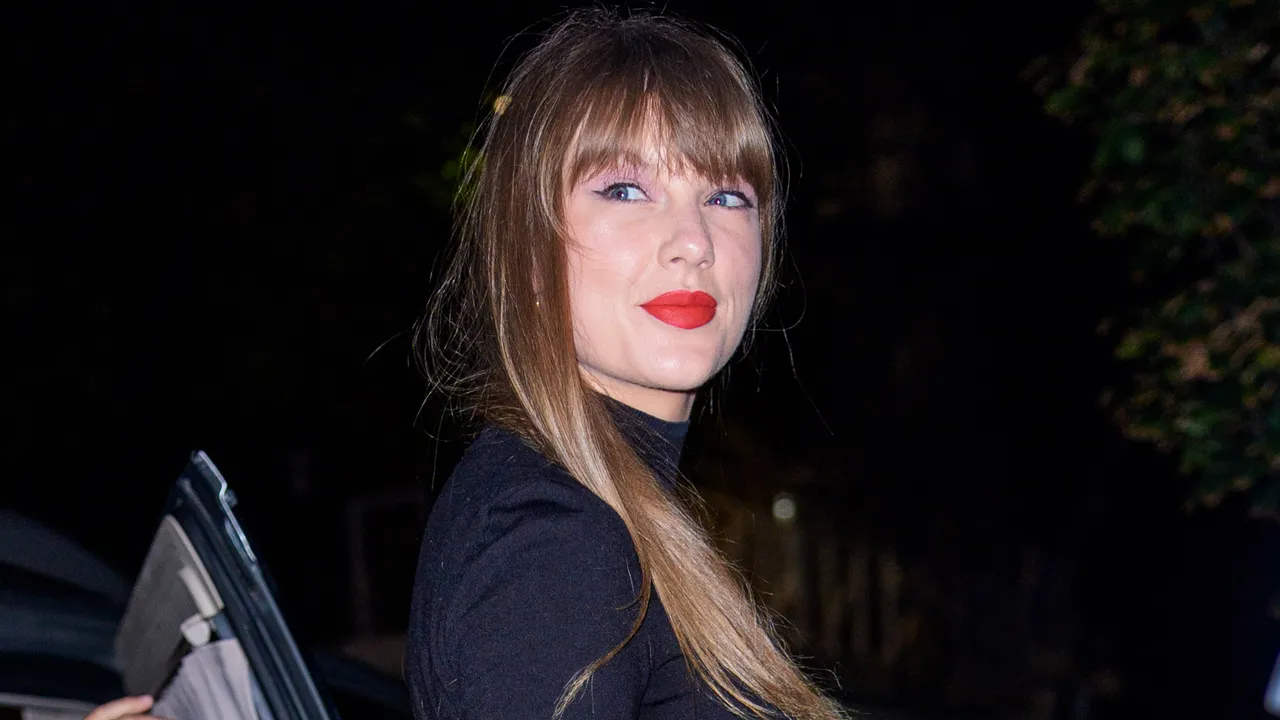 Taylor Swift Paired Her Trendiest Fall Boots With a Very Un-Taylor Swift Jacket