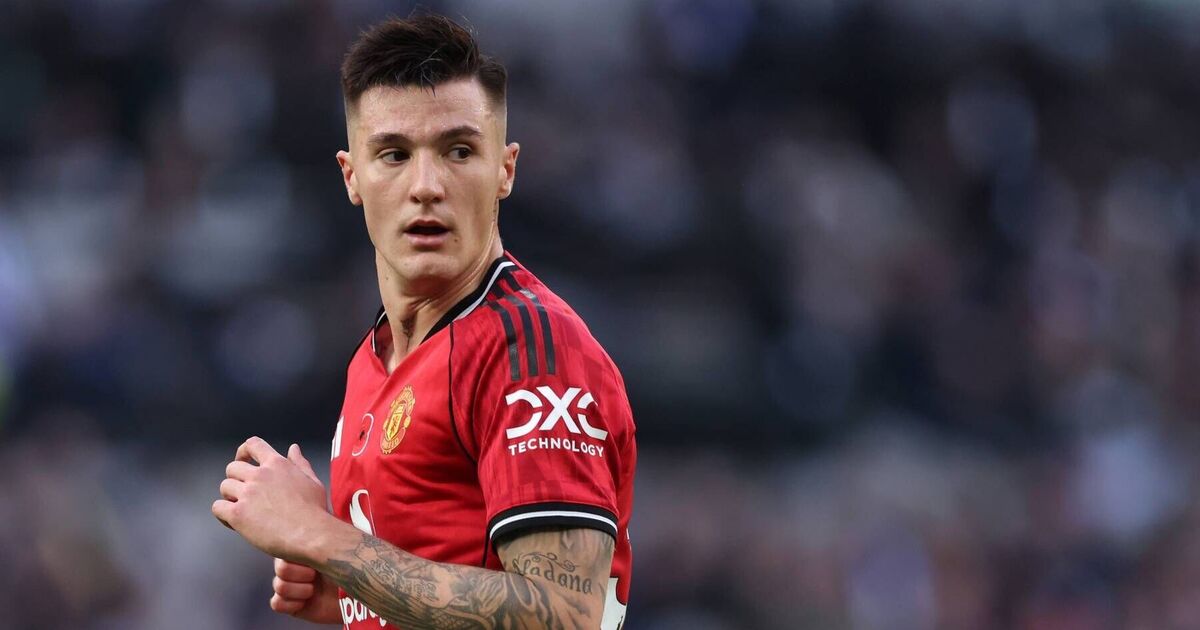 Benjamin Sesko worrying footage emerges as Man Utd sweat over injury update | Football | Sport