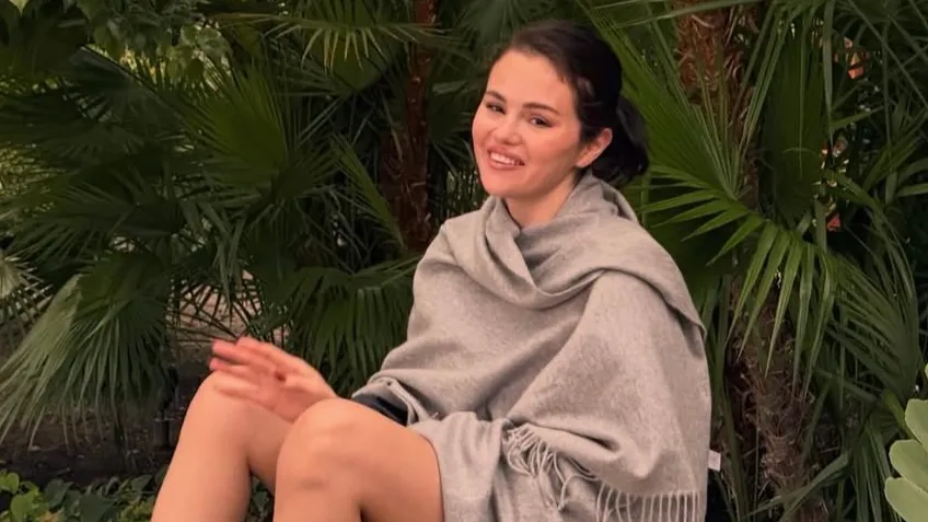 Selena Gomez Cosigns the Underrated Uggs You’ll Wear Way Past Winter