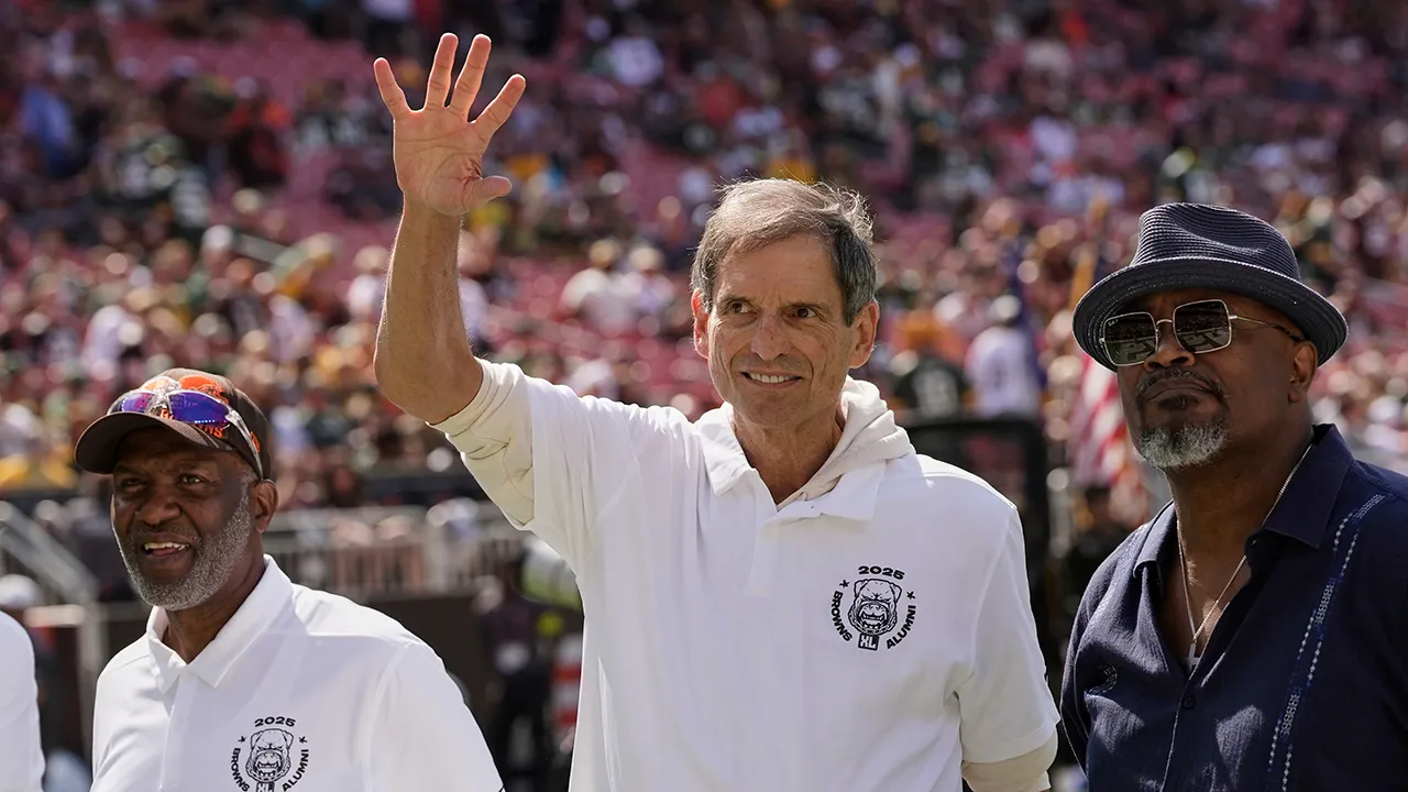 Browns great Bernie Kosar gets new liver