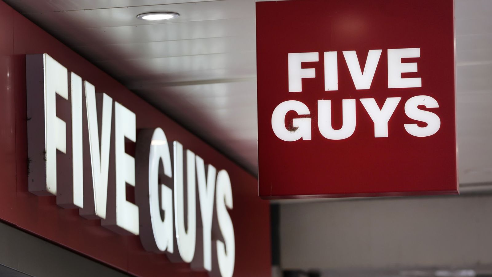 Burger chain Five Guys hunts new investor to flip stake | Money News