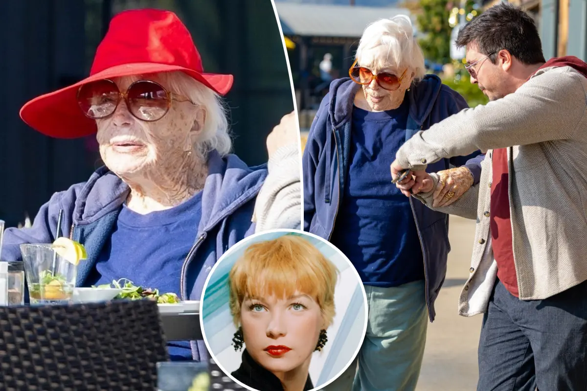 Shirley MacLaine, 91, enjoys cocktail in Malibu during rare outing