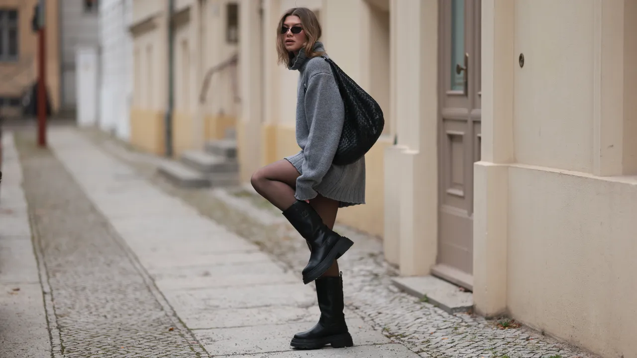 How to Style Black Tights With All the Winter 2025 Trends