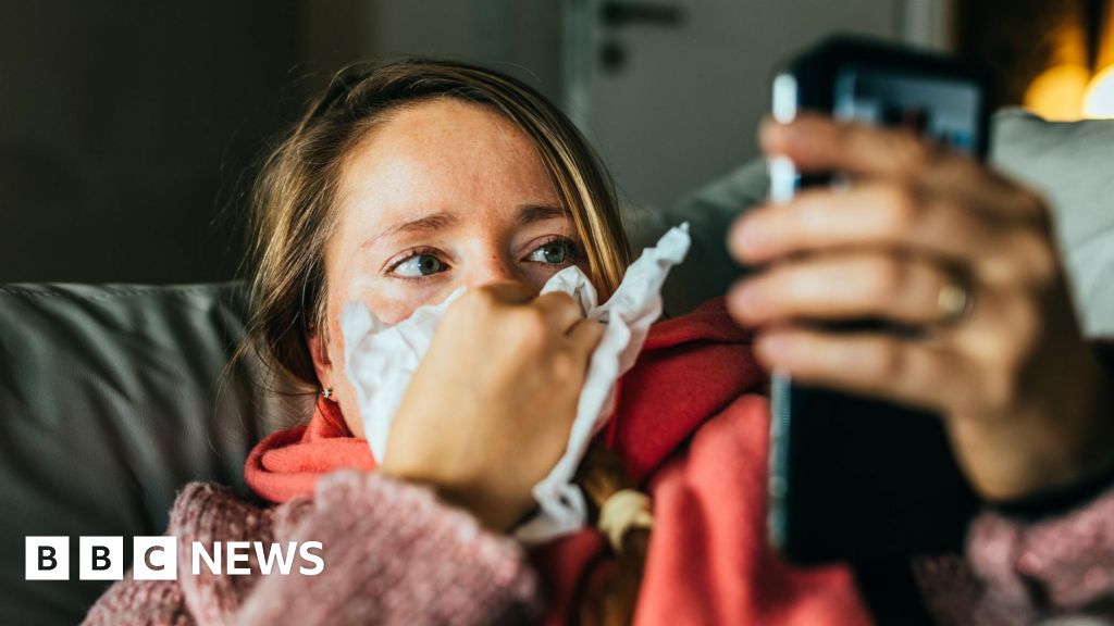 Flu cases falling ahead of Christmas, experts say