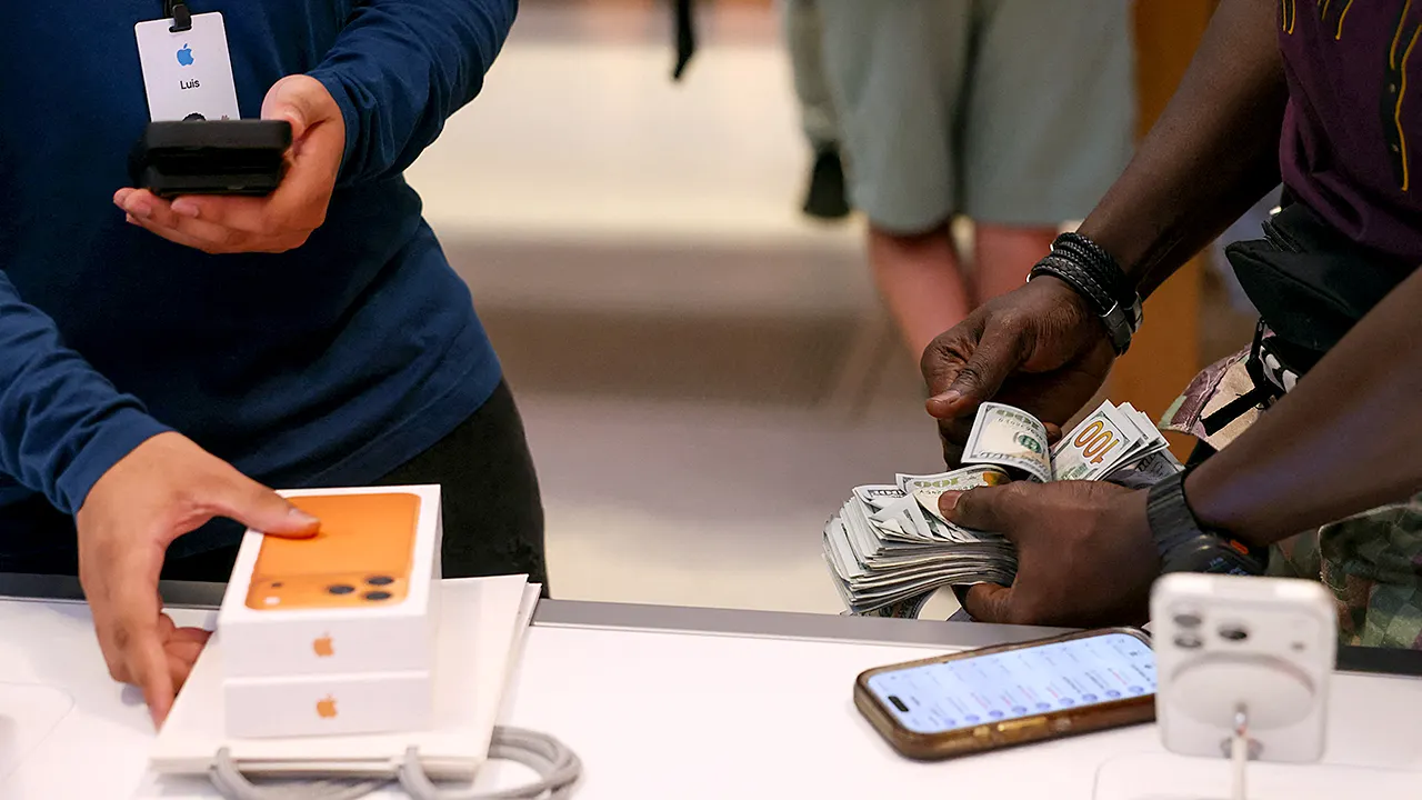 iPhone replacement scam targets new phone owners with fake carrier calls