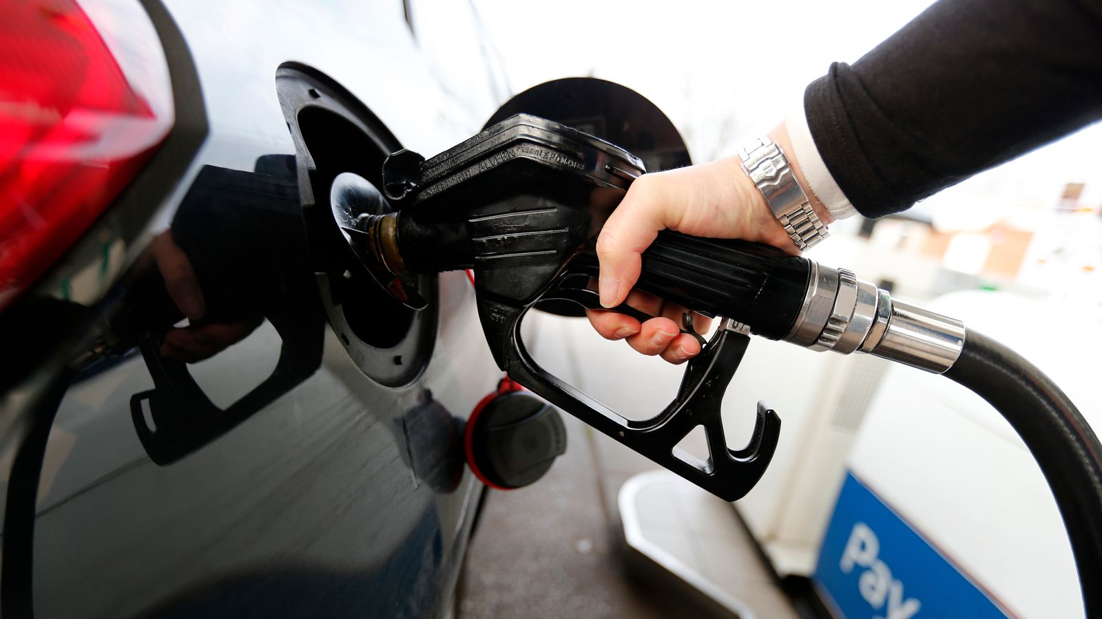 Oil prices are down, but petrol prices are clearly not: What’s going on – and will it get better? | Money News