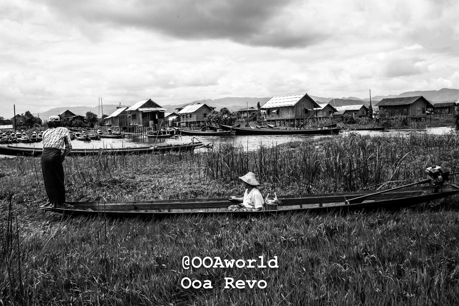 Inle Lake Myanmar: 15 Travel Photos of People and Landscapes
