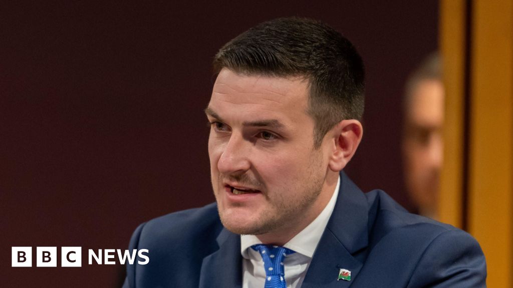 Nigel Farage denies talking to MS James Evans about defecting to Reform