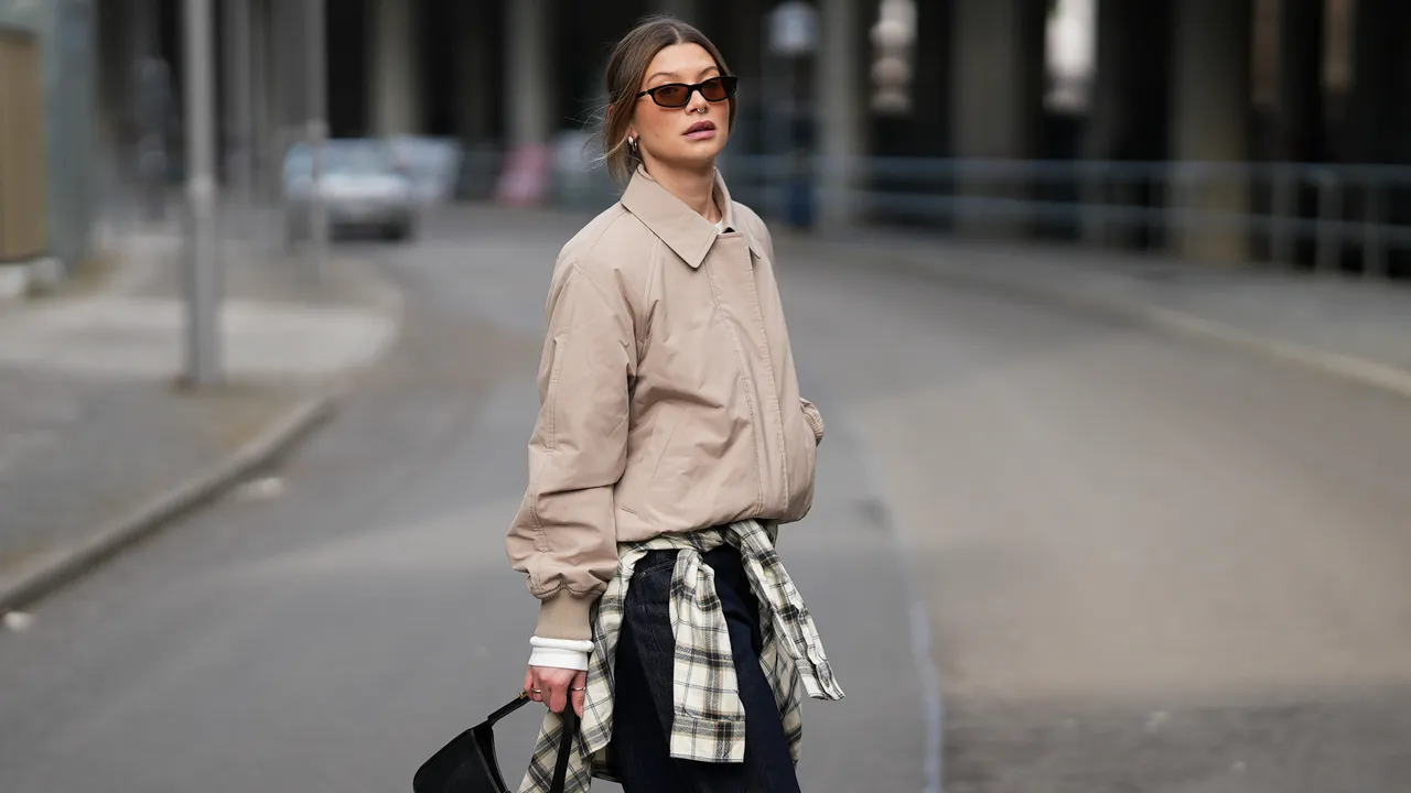 How to Wear Carpenter Jeans, Spring’s Most Wearable Denim Trend