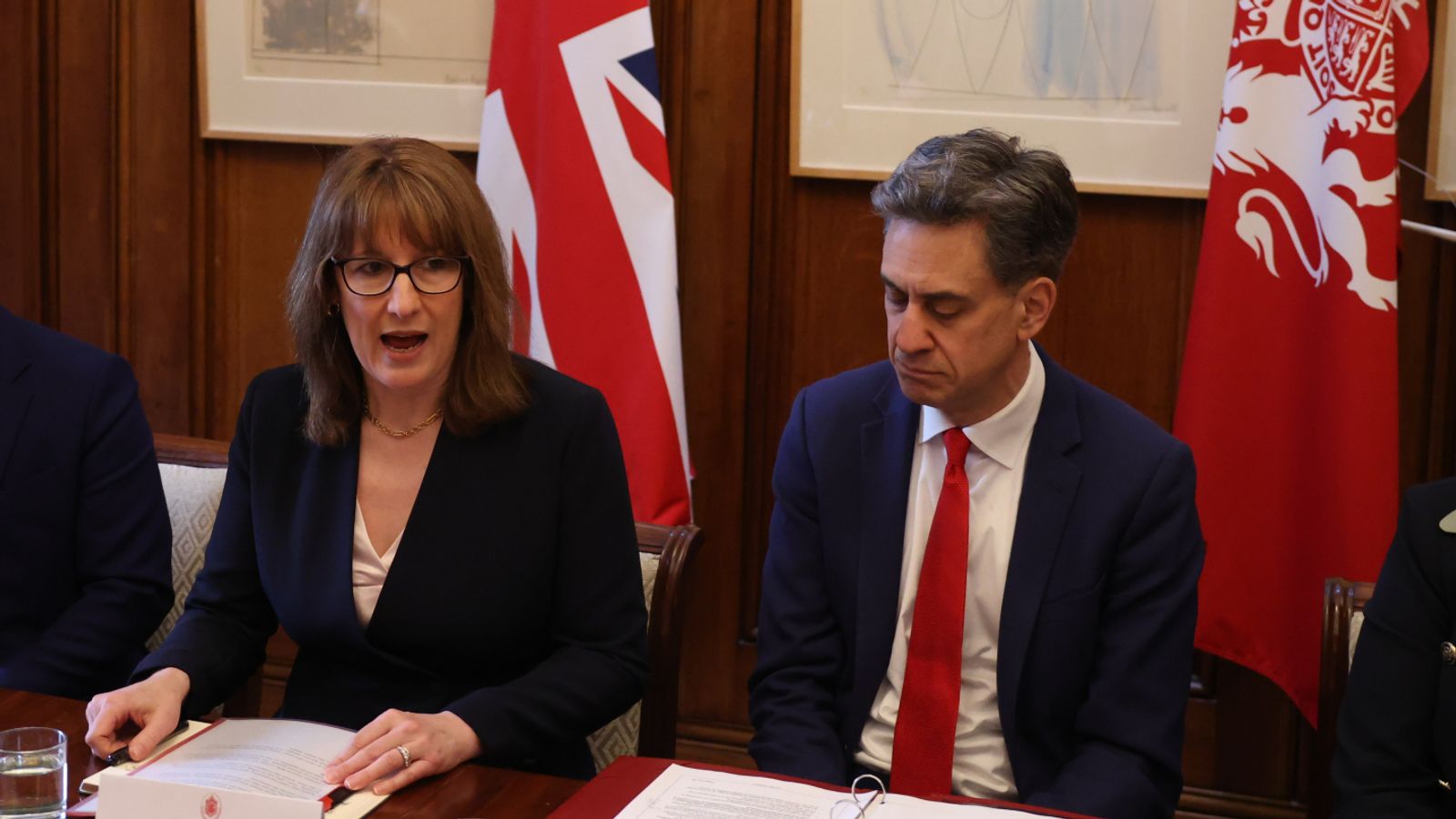 Ministers warn petrol retailers over prices in meeting | UK News