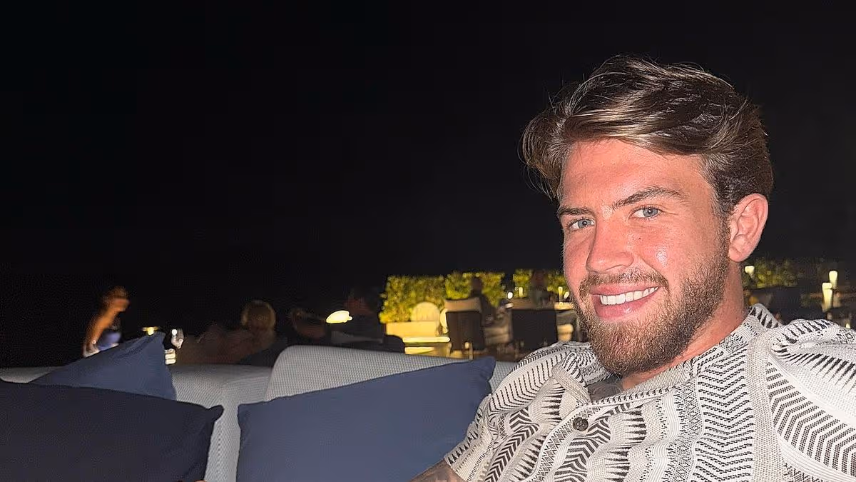 Love Island 2026 hunk sets sights on Michelle Keegan after leaving ITV villa