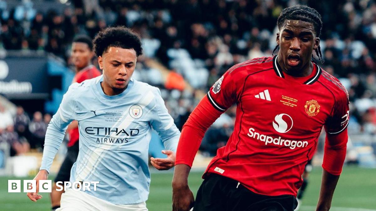 FA Youth Cup final: Man City U18 2-1 Man Utd: Heskey scores winner