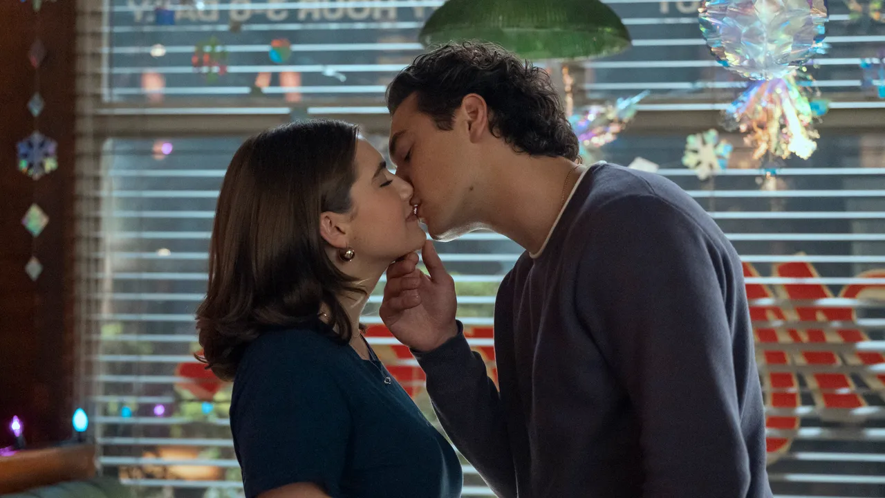 What Makes Off Campus So Hot? It Knows What Women Really Want