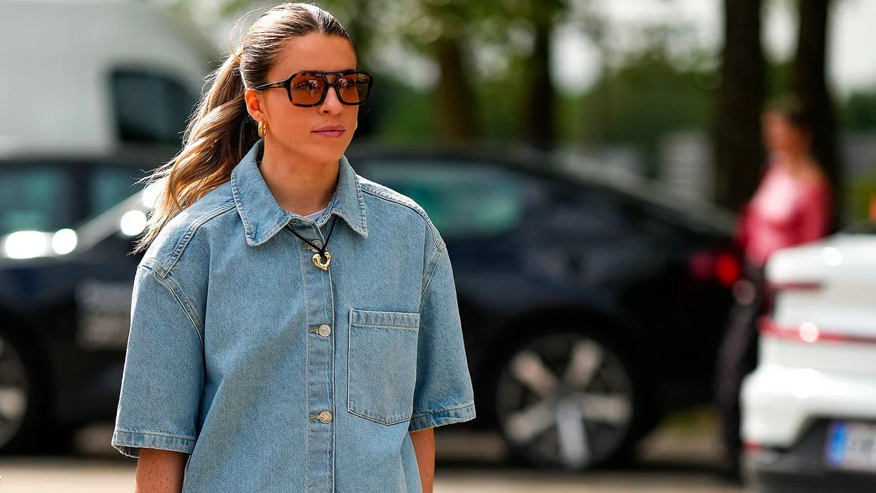 Jeans With White Sneakers Are Anything but Boring With This Simple Styling Trick