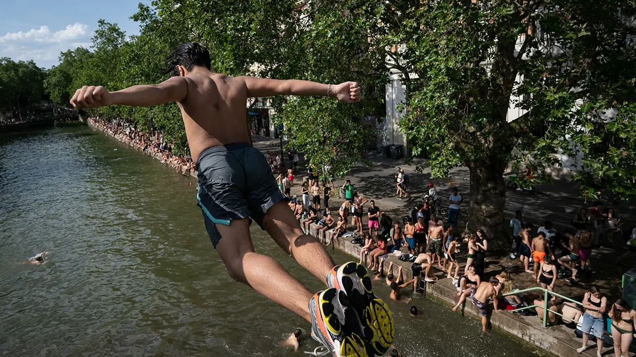 France heat wave sparks alcohol limits and public safety measures