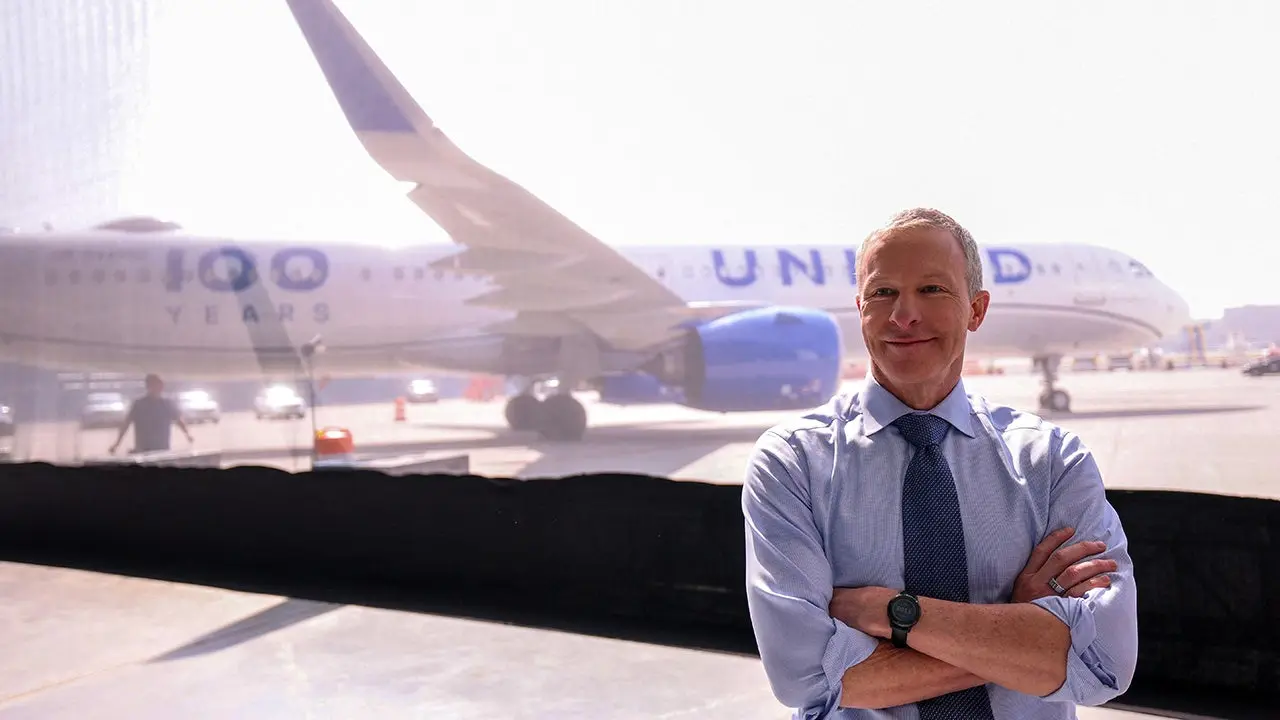 United Airlines CEO Scott Kirby uses card-counting mindset to rival Delta