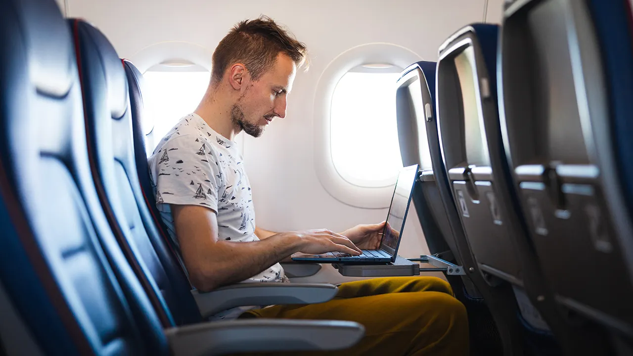 Booking.com phishing email uses fake $500 travel credit to steal logins