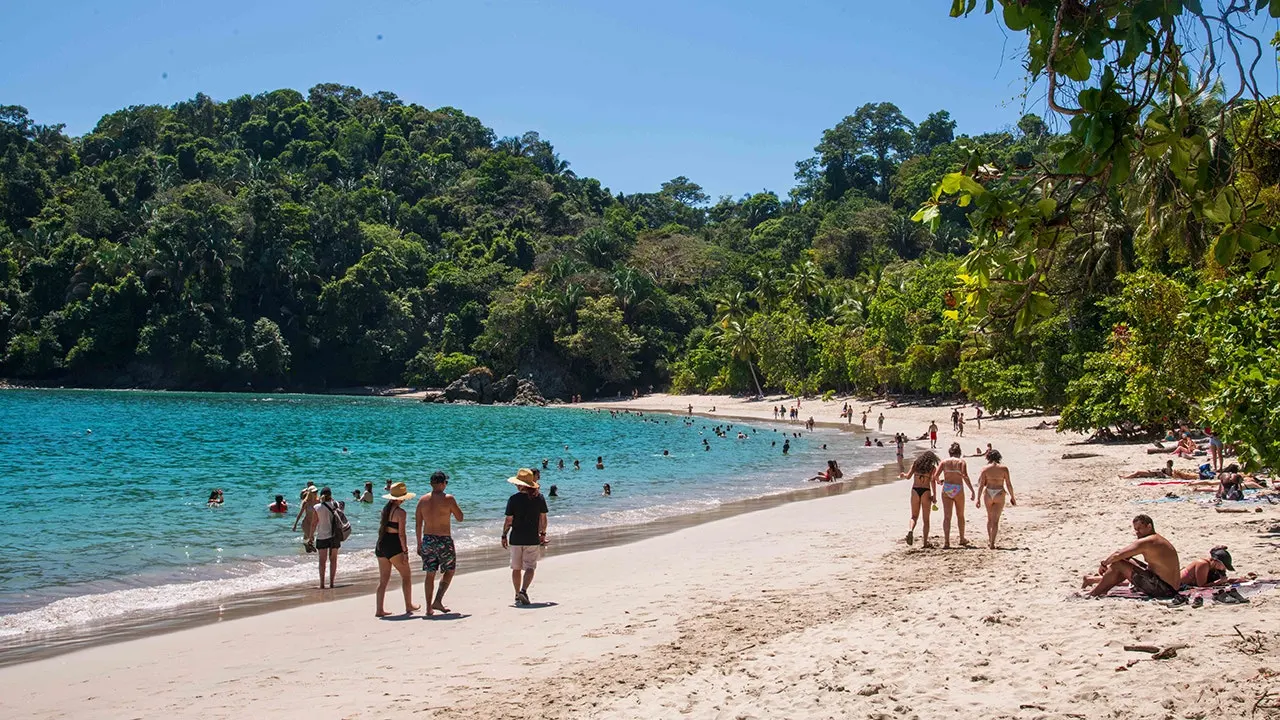 Costa Rica chikungunya outbreak prompts CDC Level 2 travel warning