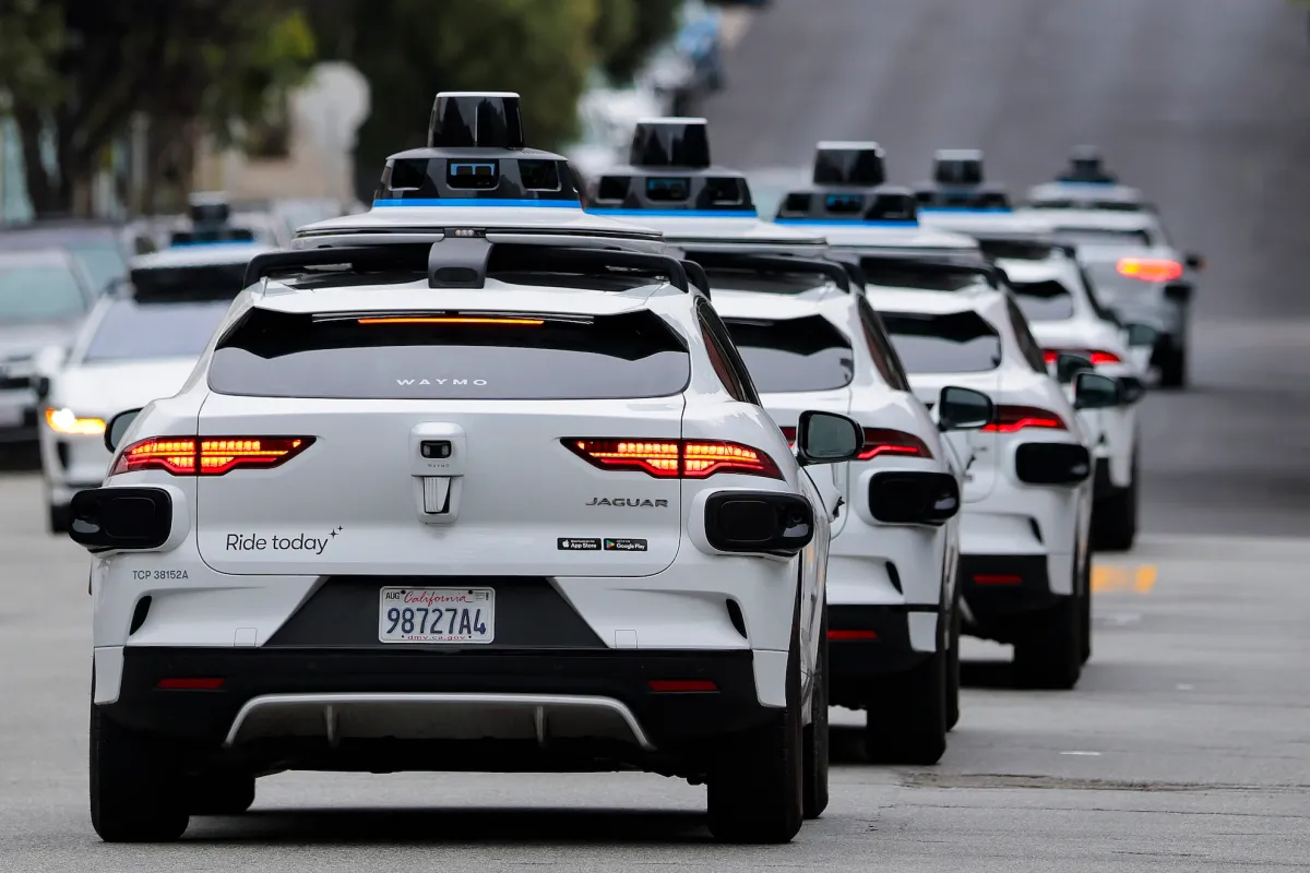 Waymo says San Francisco service has resumed after one-hour pause