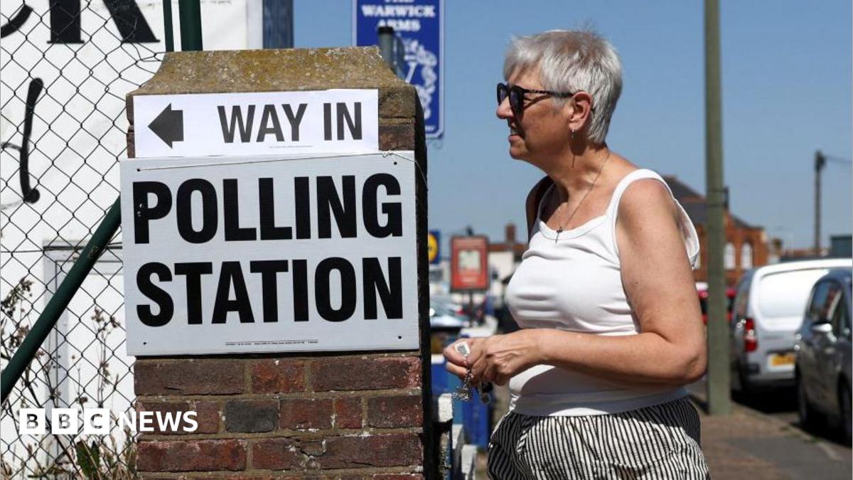 Clacton voters go to the polls in Westminster by-election