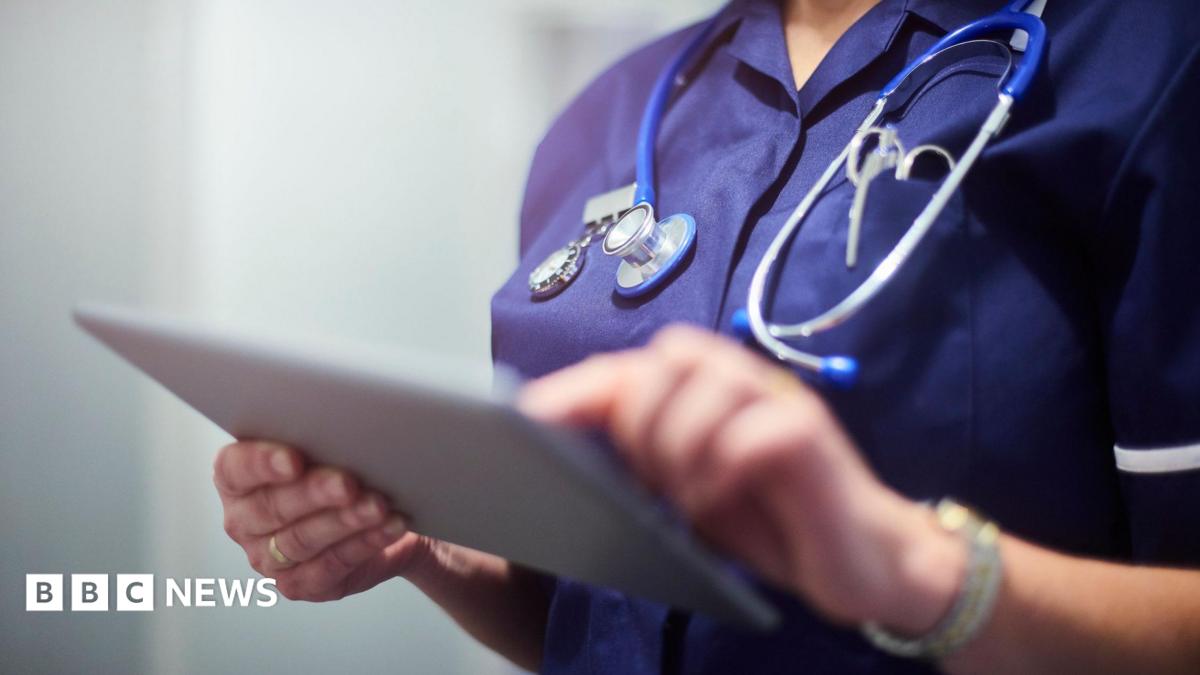 Leading doctor rebukes NHS chiefs over transplant crisis