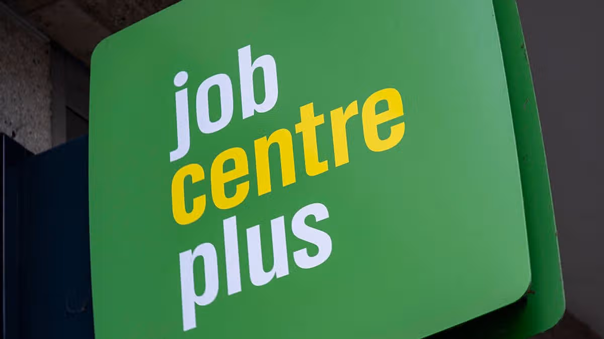 Workers warned inflation threatens 0.7% fall in wages by the end of the year