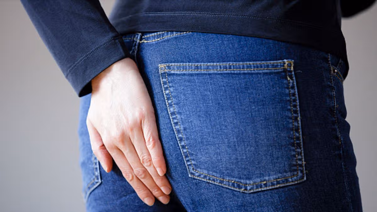 GP explains why your farts smell or hurt as bus driver ‘sacked’ over nuclear fart